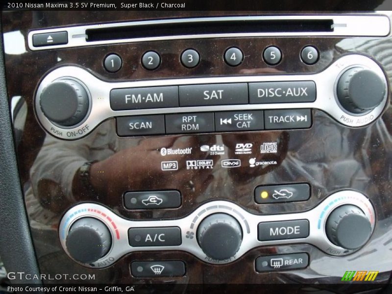 Super Black / Charcoal 2010 Nissan Maxima 3.5 SV Premium