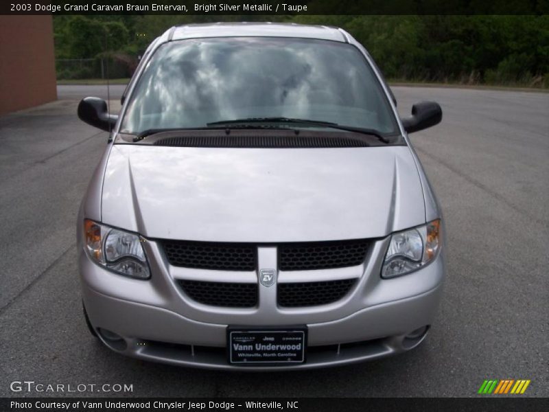 Bright Silver Metallic / Taupe 2003 Dodge Grand Caravan Braun Entervan