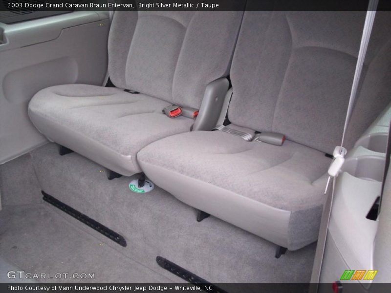 Bright Silver Metallic / Taupe 2003 Dodge Grand Caravan Braun Entervan