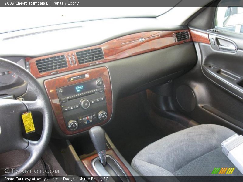 White / Ebony 2009 Chevrolet Impala LT
