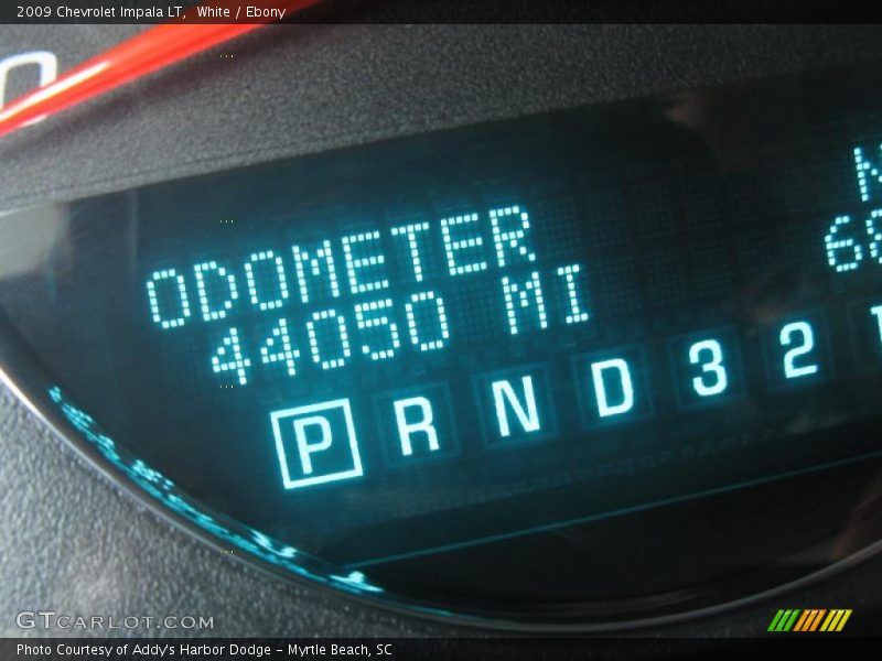 White / Ebony 2009 Chevrolet Impala LT