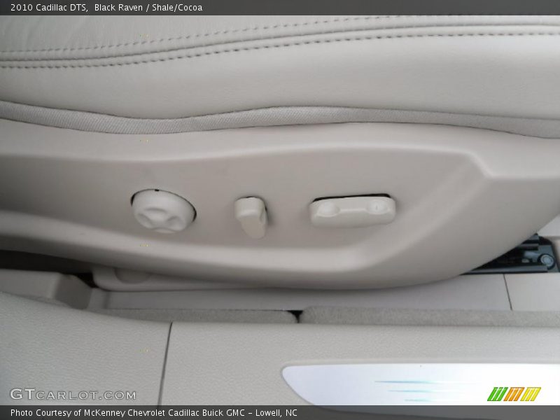 Black Raven / Shale/Cocoa 2010 Cadillac DTS