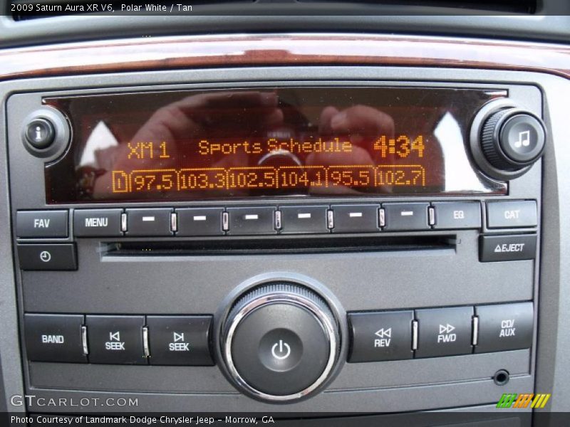 Polar White / Tan 2009 Saturn Aura XR V6