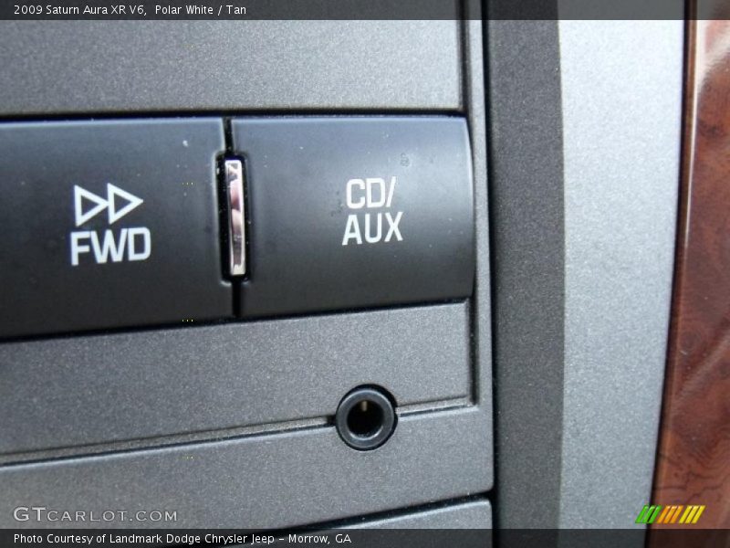 Polar White / Tan 2009 Saturn Aura XR V6