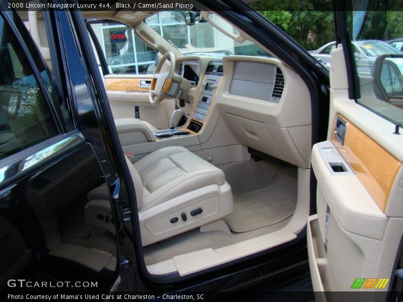 Black / Camel/Sand Piping 2008 Lincoln Navigator Luxury 4x4