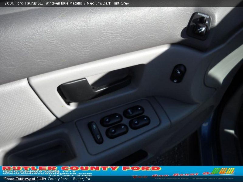 Windveil Blue Metallic / Medium/Dark Flint Grey 2006 Ford Taurus SE