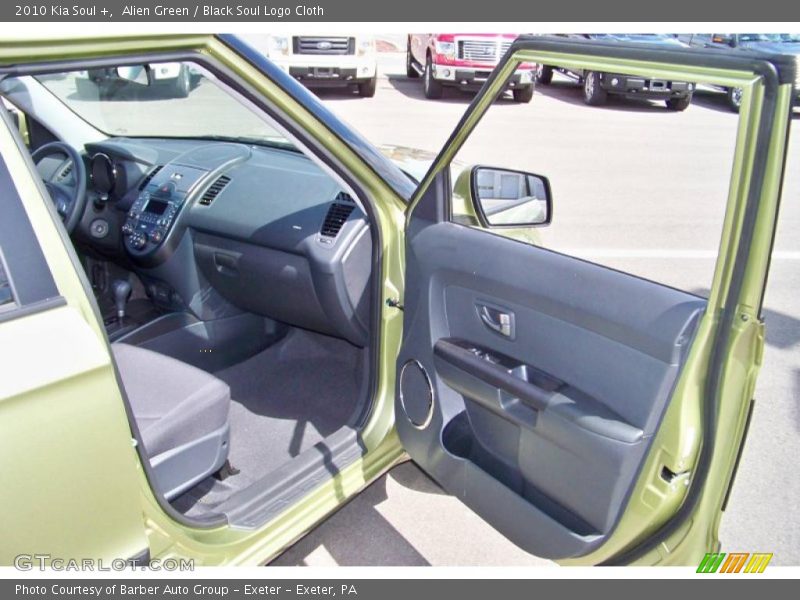 Alien Green / Black Soul Logo Cloth 2010 Kia Soul +