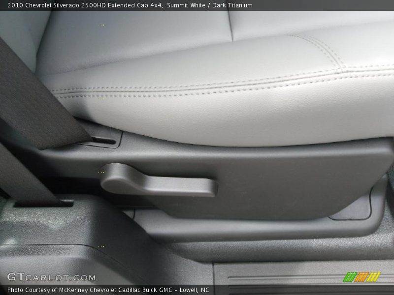 Summit White / Dark Titanium 2010 Chevrolet Silverado 2500HD Extended Cab 4x4