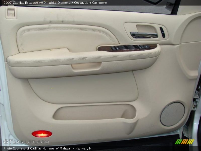 White Diamond / Cocoa/Light Cashmere 2007 Cadillac Escalade AWD