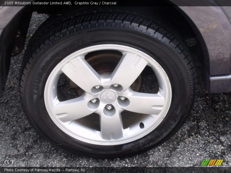 Graphite Gray / Charcoal 2005 Mitsubishi Outlander Limited AWD
