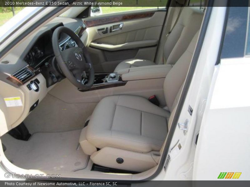 Arctic White / Almond Beige 2010 Mercedes-Benz E 350 Sedan