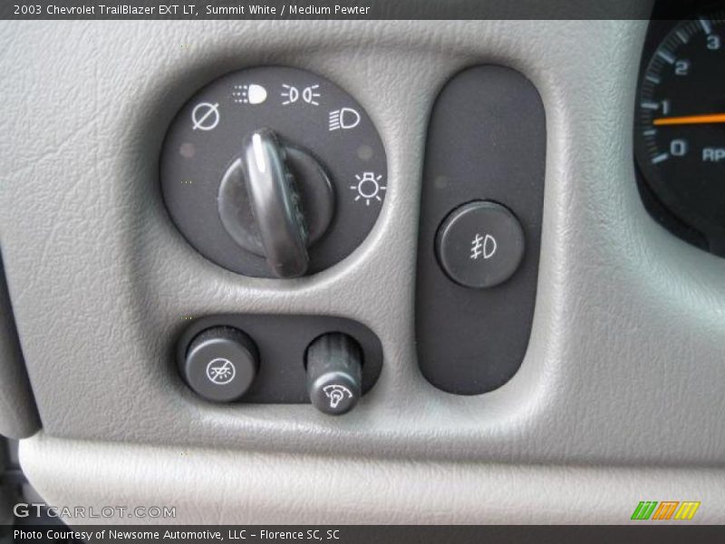 Summit White / Medium Pewter 2003 Chevrolet TrailBlazer EXT LT