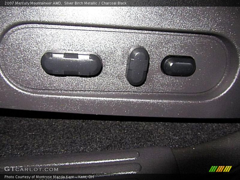 Silver Birch Metallic / Charcoal Black 2007 Mercury Mountaineer AWD