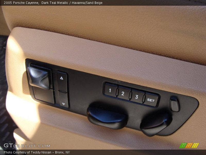 Dark Teal Metallic / Havanna/Sand Beige 2005 Porsche Cayenne