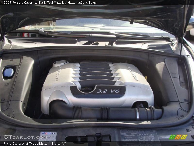 Dark Teal Metallic / Havanna/Sand Beige 2005 Porsche Cayenne
