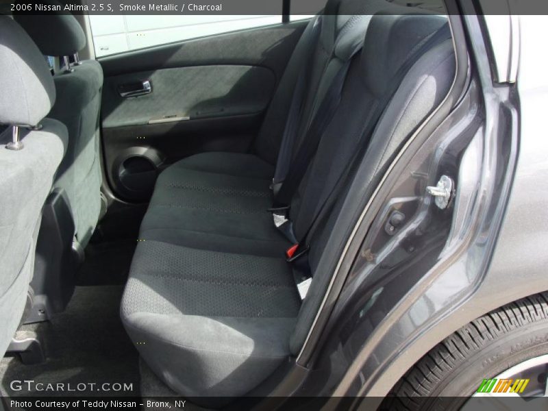 Smoke Metallic / Charcoal 2006 Nissan Altima 2.5 S