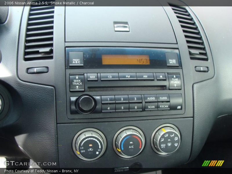 Smoke Metallic / Charcoal 2006 Nissan Altima 2.5 S