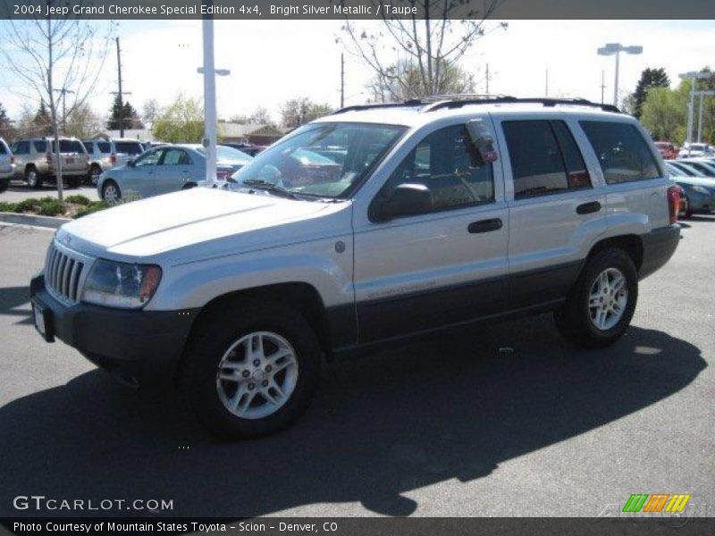 Bright Silver Metallic / Taupe 2004 Jeep Grand Cherokee Special Edition 4x4