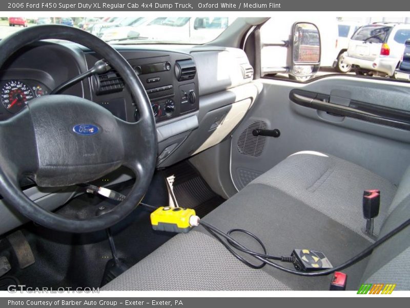 Oxford White / Medium Flint 2006 Ford F450 Super Duty XL Regular Cab 4x4 Dump Truck