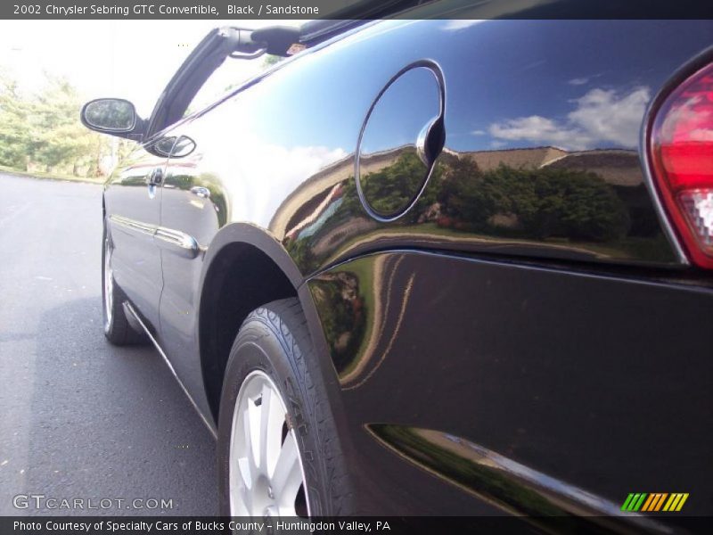 Black / Sandstone 2002 Chrysler Sebring GTC Convertible