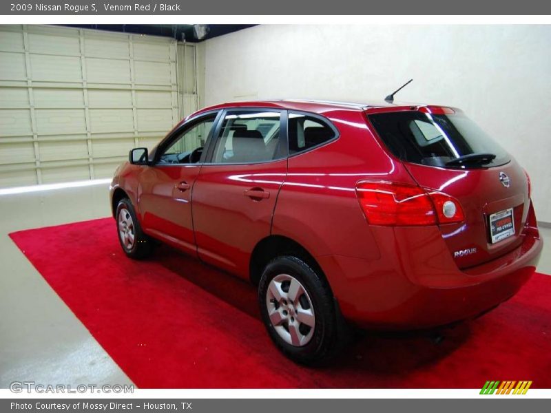 Venom Red / Black 2009 Nissan Rogue S