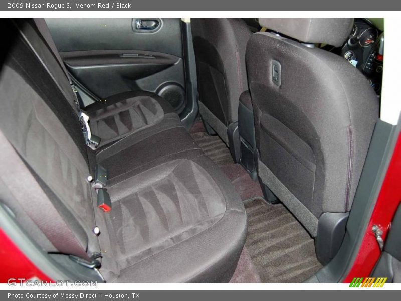 Venom Red / Black 2009 Nissan Rogue S