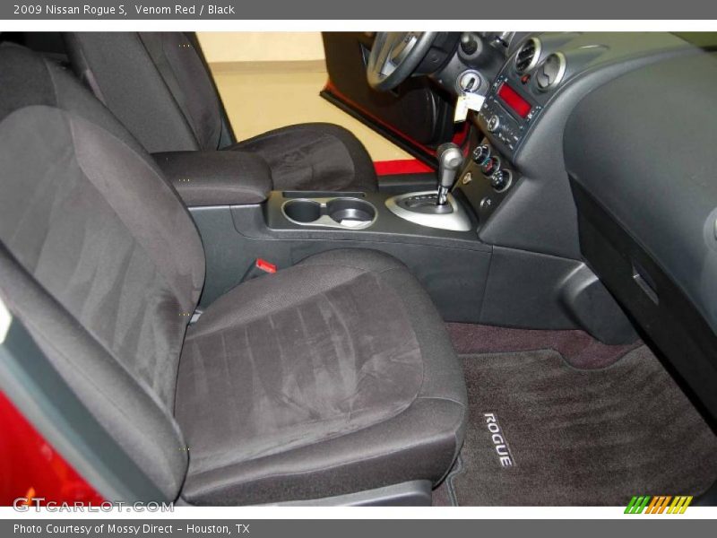 Venom Red / Black 2009 Nissan Rogue S
