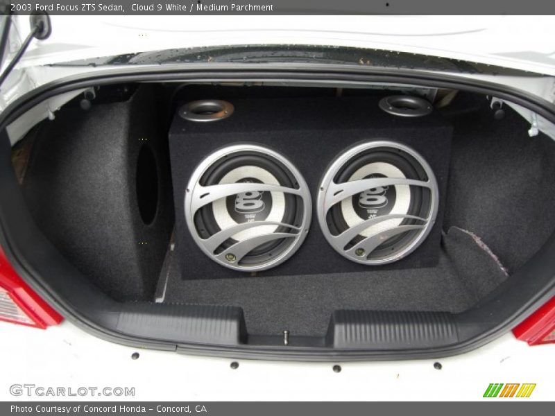 Cloud 9 White / Medium Parchment 2003 Ford Focus ZTS Sedan