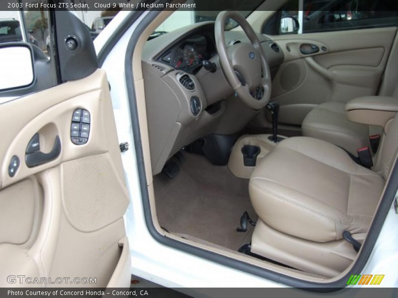 Cloud 9 White / Medium Parchment 2003 Ford Focus ZTS Sedan