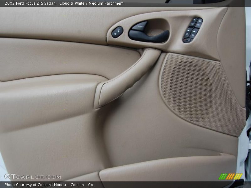 Cloud 9 White / Medium Parchment 2003 Ford Focus ZTS Sedan