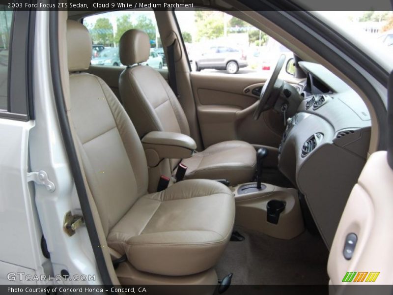 Cloud 9 White / Medium Parchment 2003 Ford Focus ZTS Sedan