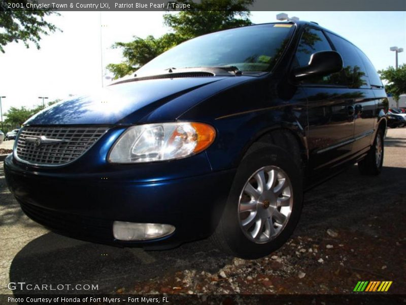 Patriot Blue Pearl / Taupe 2001 Chrysler Town & Country LXi