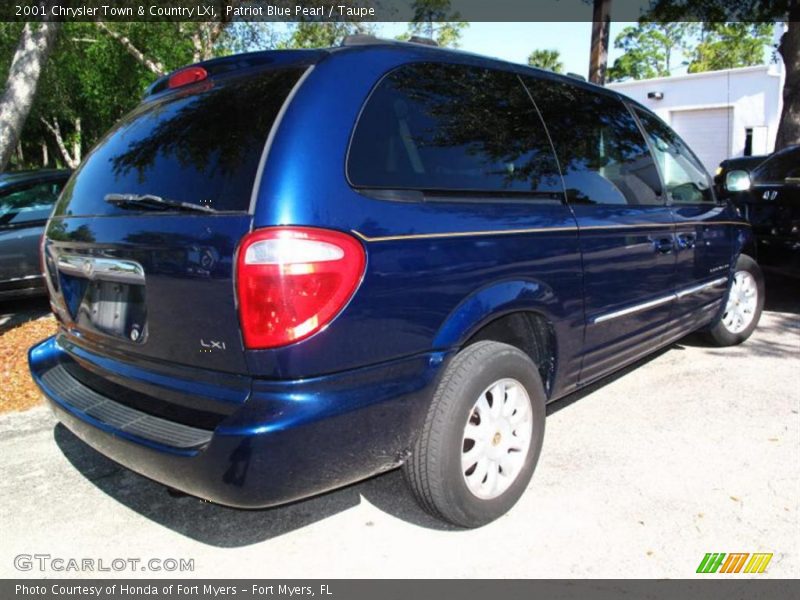 Patriot Blue Pearl / Taupe 2001 Chrysler Town & Country LXi