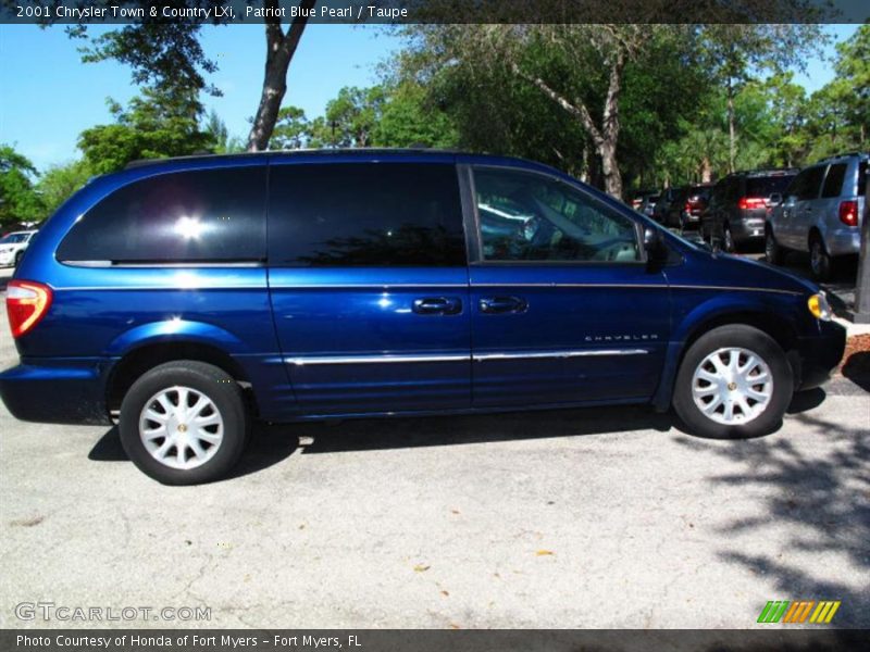 Patriot Blue Pearl / Taupe 2001 Chrysler Town & Country LXi