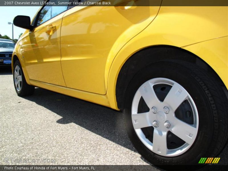 Summer Yellow / Charcoal Black 2007 Chevrolet Aveo LS Sedan