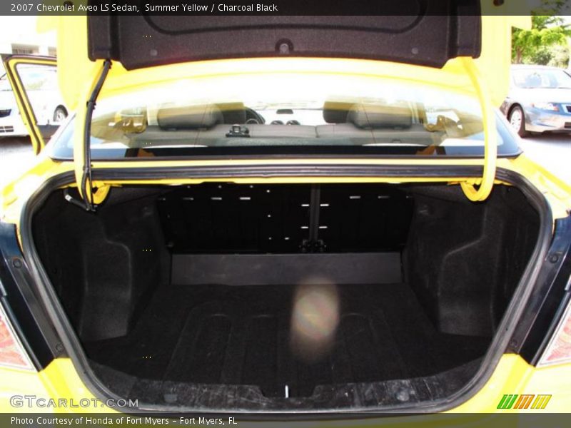 Summer Yellow / Charcoal Black 2007 Chevrolet Aveo LS Sedan