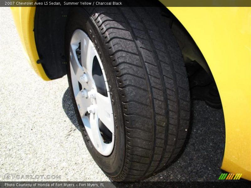 Summer Yellow / Charcoal Black 2007 Chevrolet Aveo LS Sedan