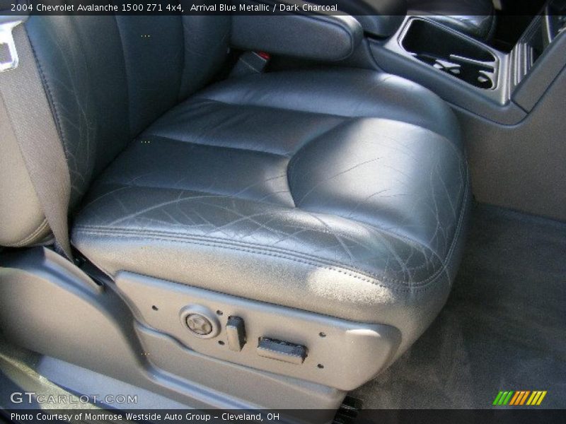Arrival Blue Metallic / Dark Charcoal 2004 Chevrolet Avalanche 1500 Z71 4x4