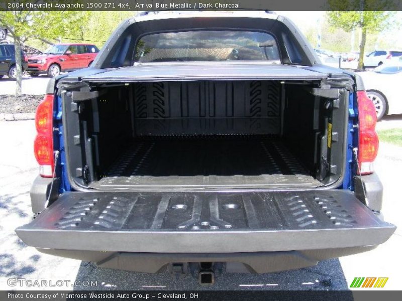 Arrival Blue Metallic / Dark Charcoal 2004 Chevrolet Avalanche 1500 Z71 4x4