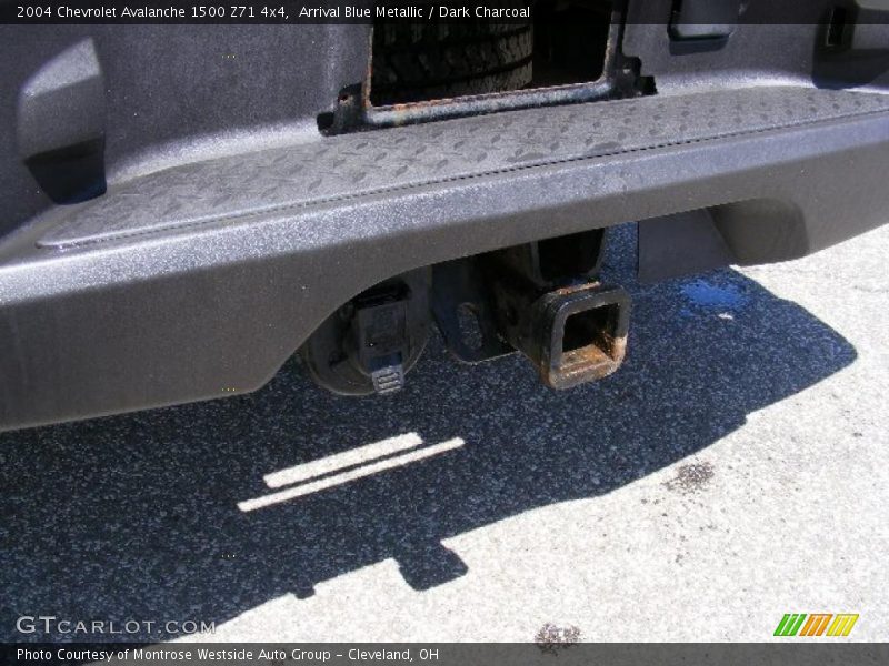Arrival Blue Metallic / Dark Charcoal 2004 Chevrolet Avalanche 1500 Z71 4x4