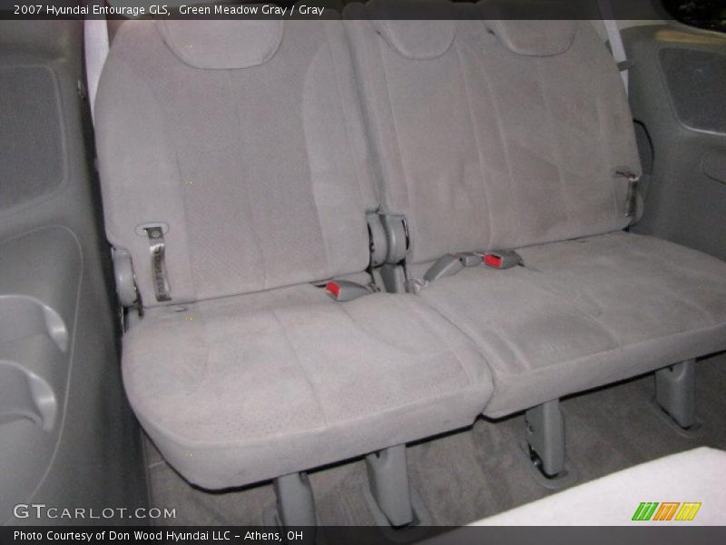 Green Meadow Gray / Gray 2007 Hyundai Entourage GLS