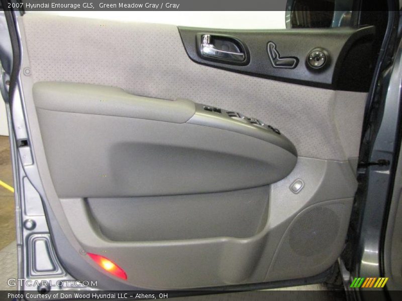 Green Meadow Gray / Gray 2007 Hyundai Entourage GLS
