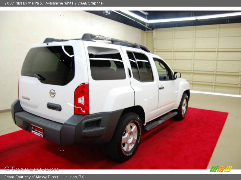 Avalanche White / Steel/Graphite 2007 Nissan Xterra S