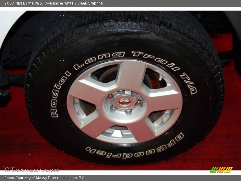 Avalanche White / Steel/Graphite 2007 Nissan Xterra S