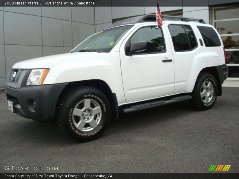 Avalanche White / Sandstone 2008 Nissan Xterra S