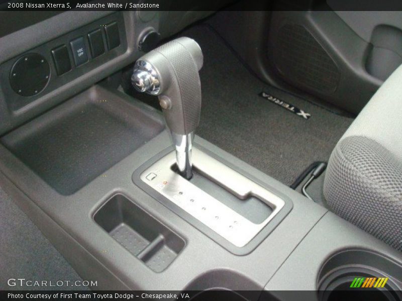 Avalanche White / Sandstone 2008 Nissan Xterra S