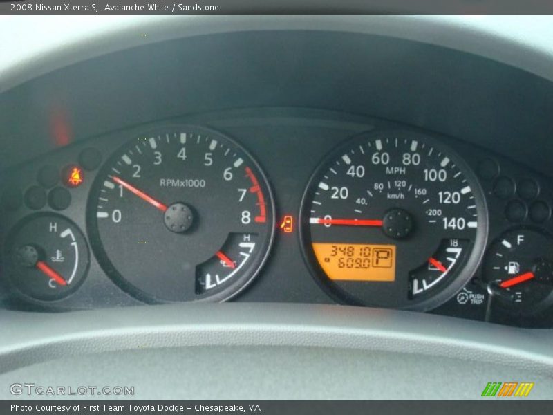 Avalanche White / Sandstone 2008 Nissan Xterra S