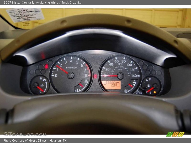 Avalanche White / Steel/Graphite 2007 Nissan Xterra S