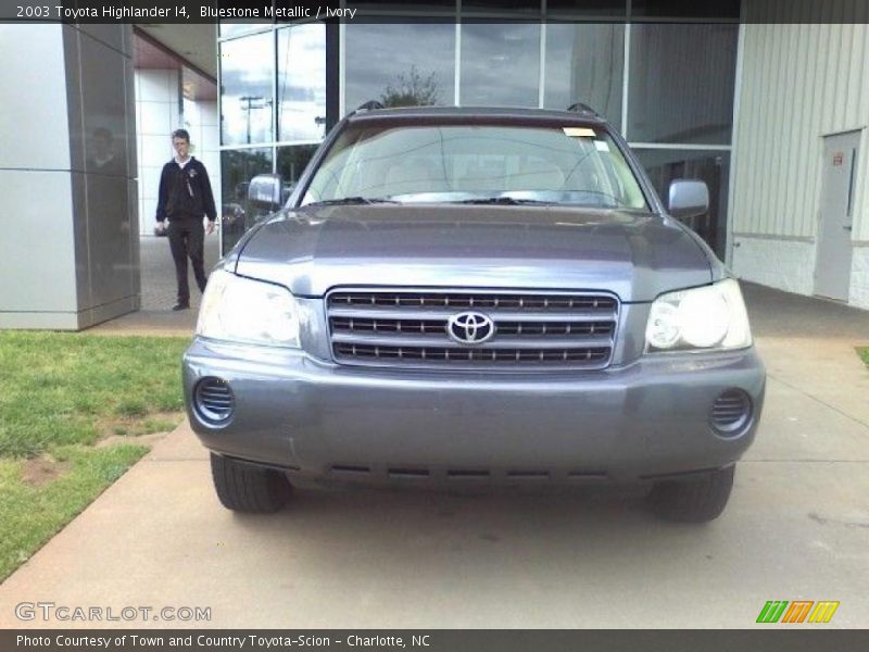 Bluestone Metallic / Ivory 2003 Toyota Highlander I4