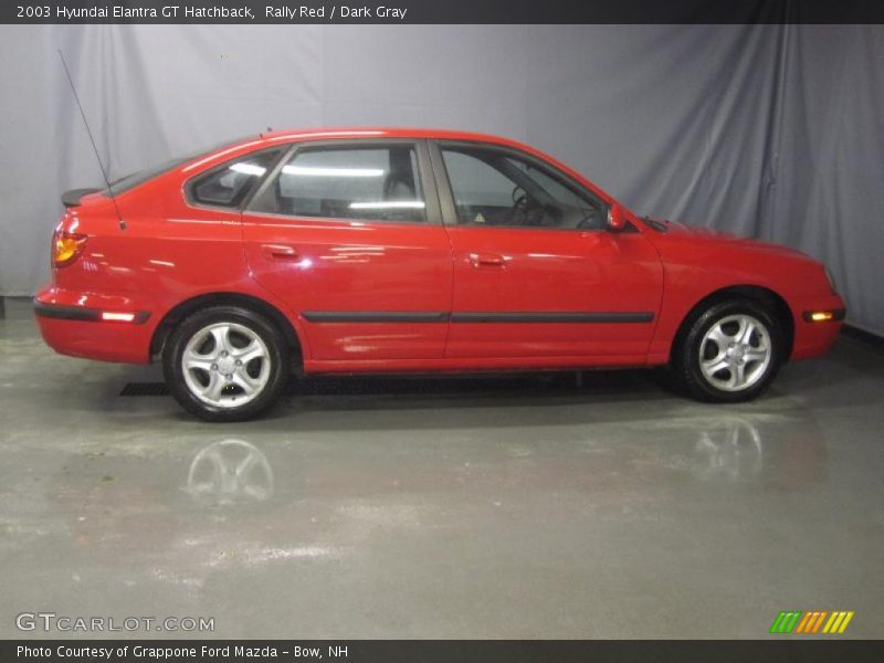 Rally Red / Dark Gray 2003 Hyundai Elantra GT Hatchback